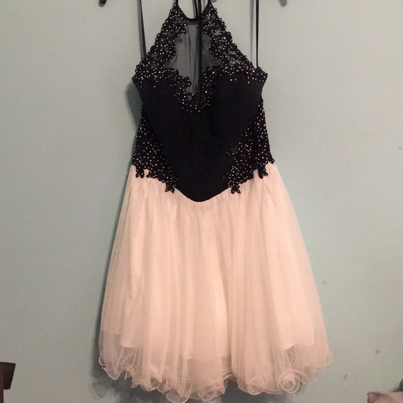 Size 13/14 Semi Formal Dress - Picture 1 of 3